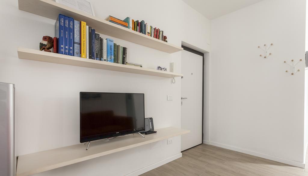 Italianway-Veniero 8 Appartement Milaan Buitenkant foto