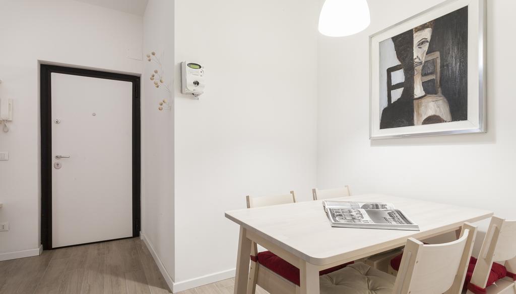 Italianway-Veniero 8 Appartement Milaan Buitenkant foto